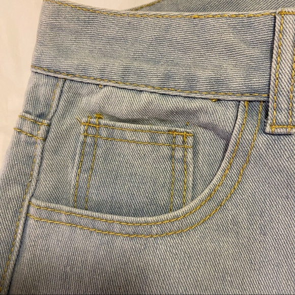 Jeans - Picture 10 of 12